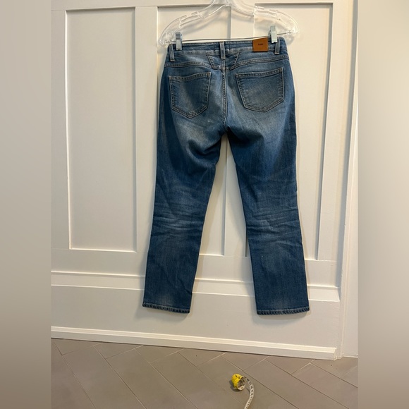 Closed. Crop demin! - Picture 2 of 5